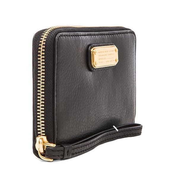 Marc Jacobs Q Wingman Wallet Black Pebble Leather Wristlet - Picture 2 of 10